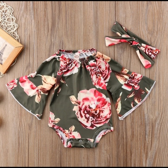 Other - Baby Girl floral romper with bow